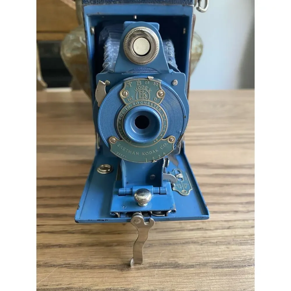 Antique 1920s Kodak Rainbow Hawk-Eye No.2A Folding Model B In Blue